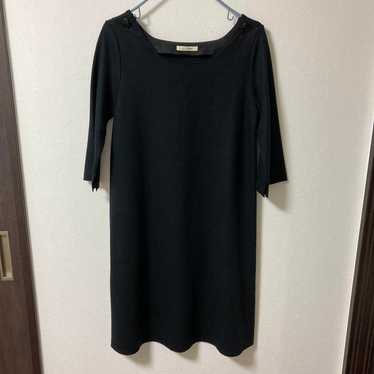 Black three-quarter sleeve knee-length dress - image 1