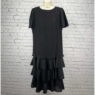 VTG Good Times Black Shift Dress Flutter Sleeve F… - image 1