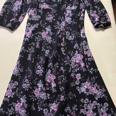 Floral patterned three-quarter sleeve dress, size… - image 1