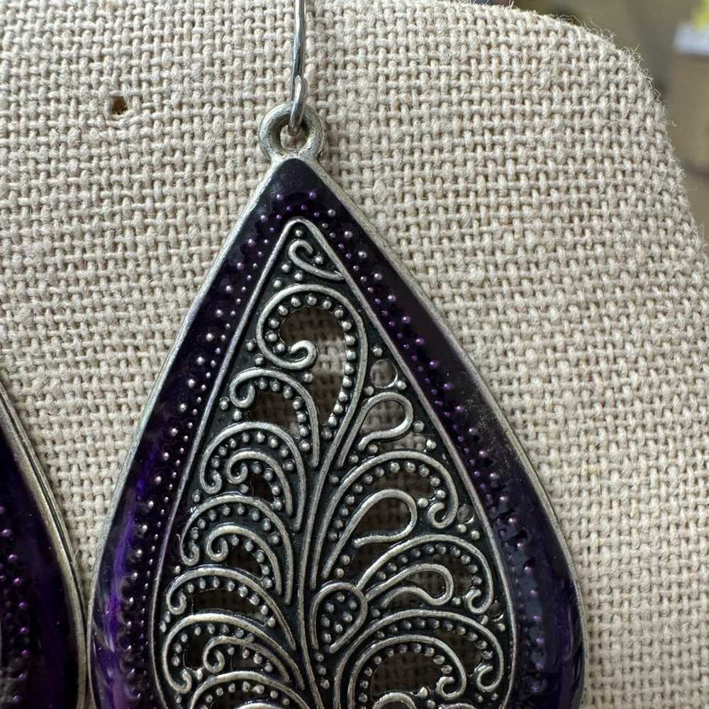 Premier Designs Lilac vintage earrings - image 2