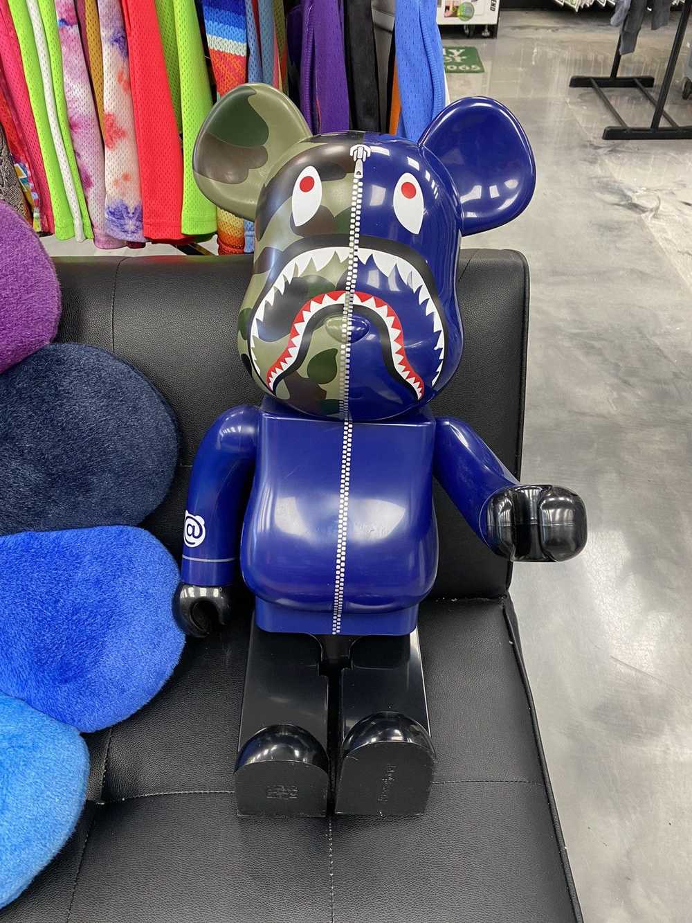 Bape × Medicom Bearbrick Bearbrick x bape shark n… - image 10