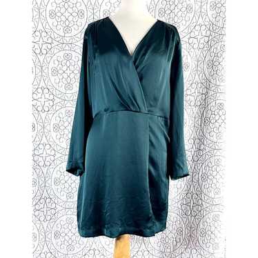 Dynamite Emerald Green Long Sleeved Satin Dress L