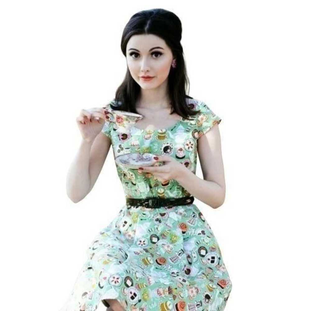 Retrolicious 50s Mad Tea Party Dress in Green - image 2