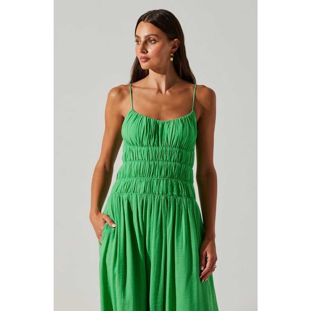 ASTR Kelly Green Andrina Smocked Midi Open Back B… - image 2