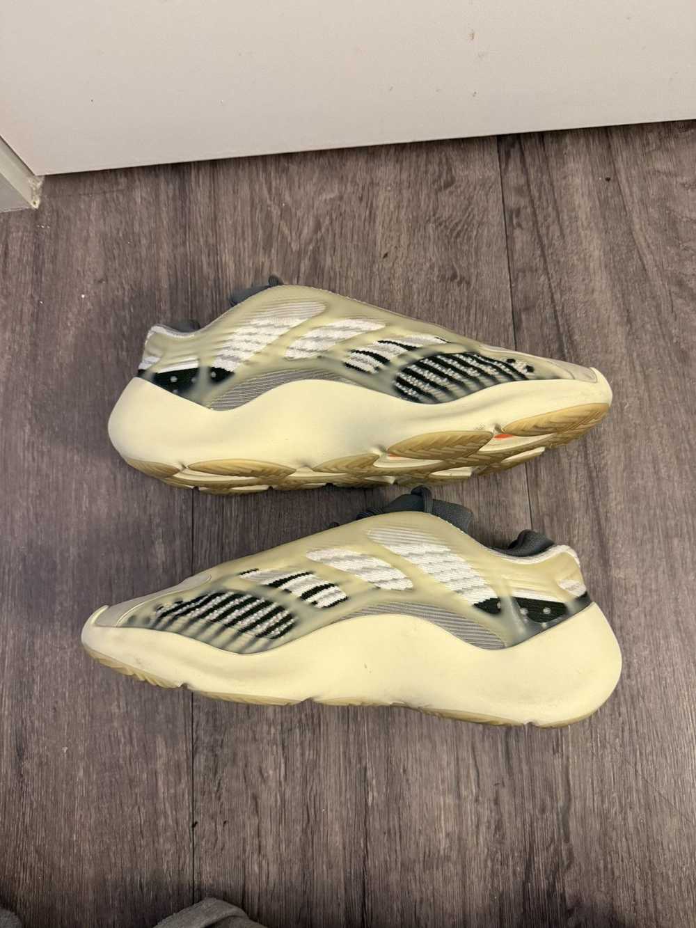 Adidas × Yeezy Season Adidas Yeezy 700 v3 - image 4