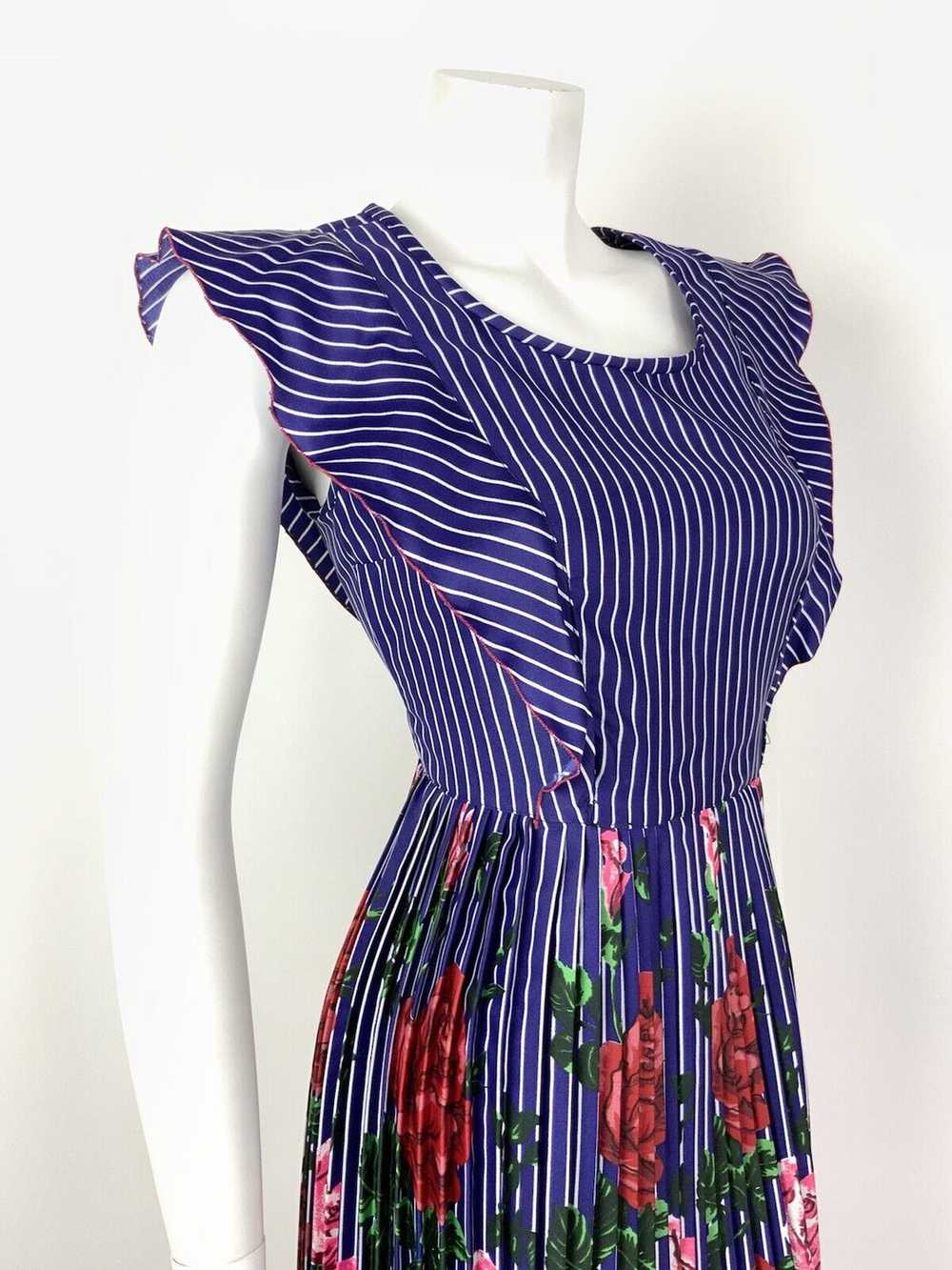 VTG 60s 70s BLUE WHITE RED PINK PIN STRIPE FLORAL… - image 5