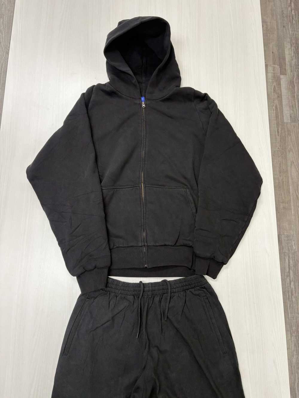 Balenciaga × Kanye West × Yeezy Season YZY x GAP … - image 1