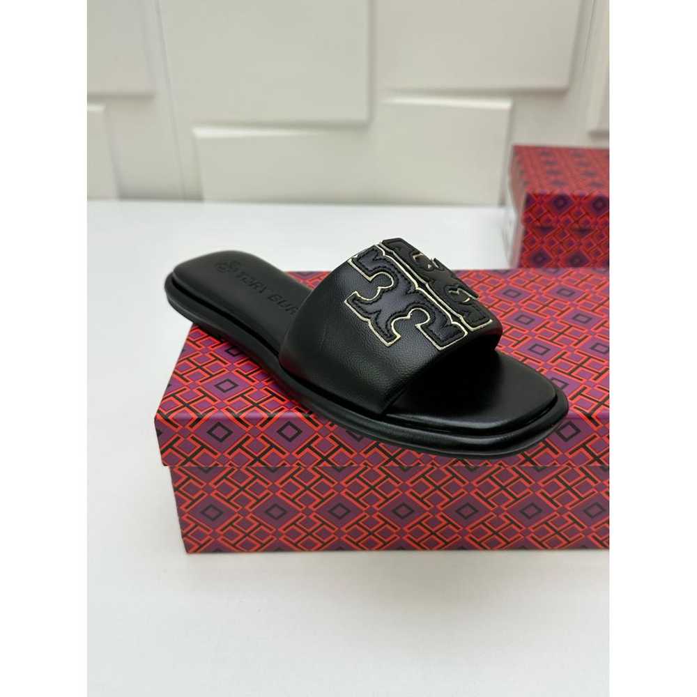 Tory Burch Leather flip flops - image 6