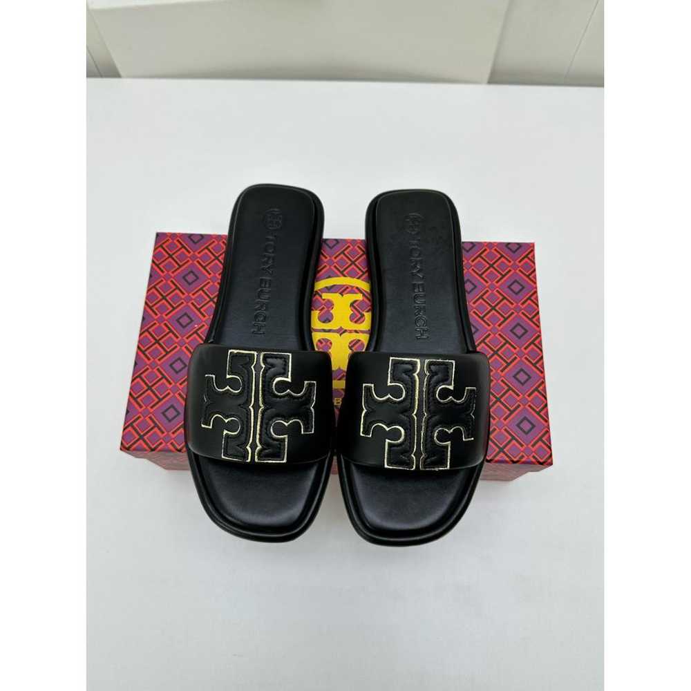 Tory Burch Leather flip flops - image 7