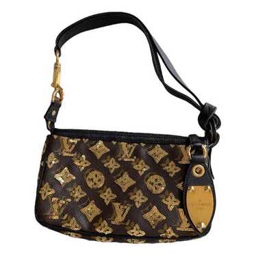 Louis Vuitton Pochette Accessoire leather handbag