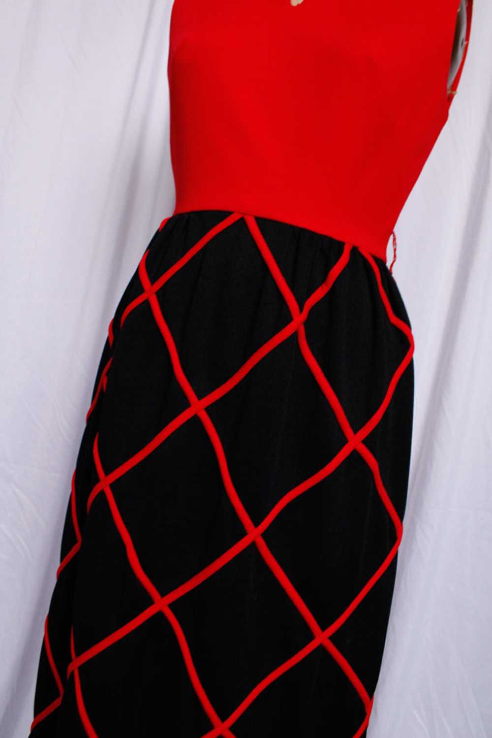 1960s Red & Black Diamond Pattern Maxi Dress - Sm… - image 2