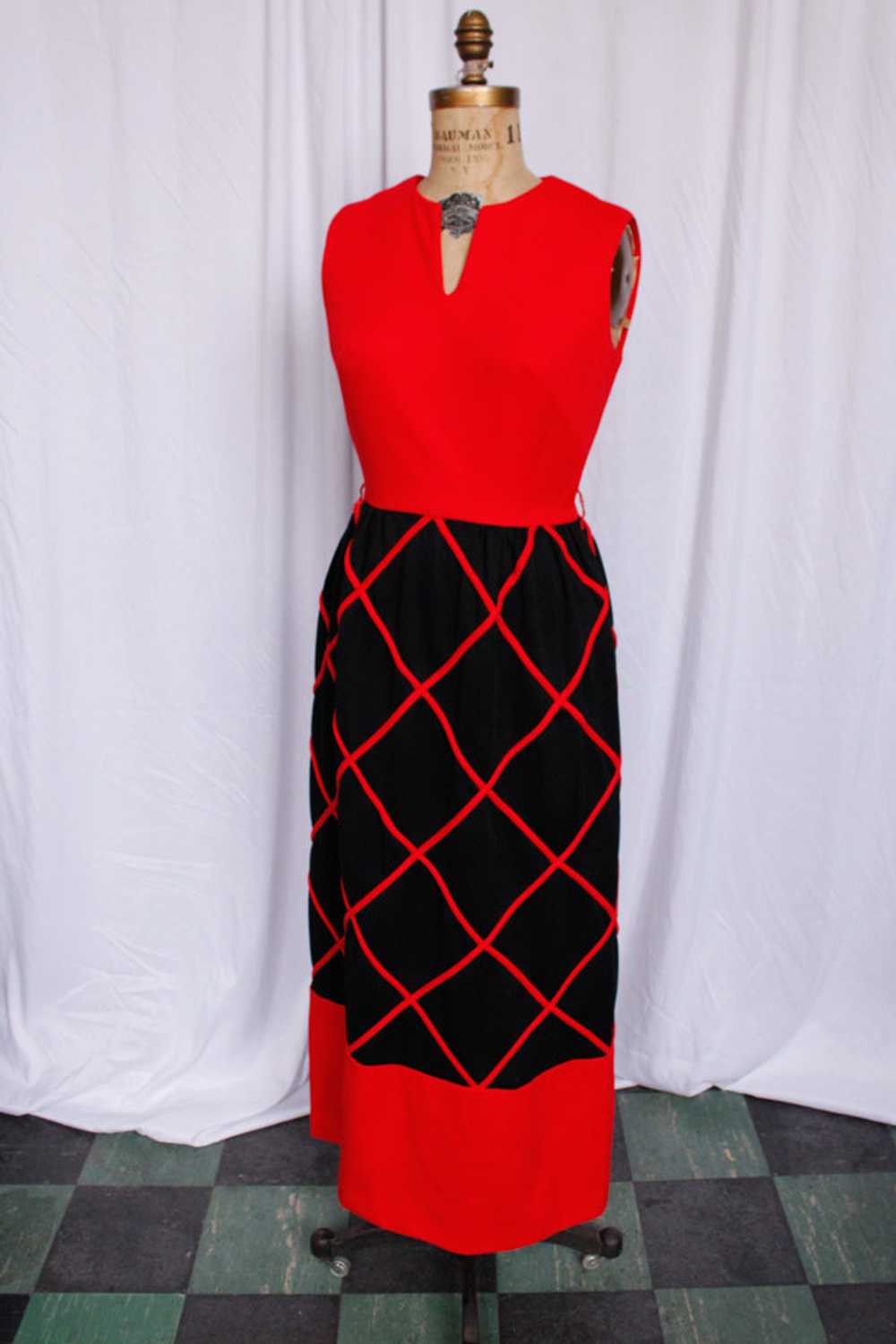 1960s Red & Black Diamond Pattern Maxi Dress - Sm… - image 4