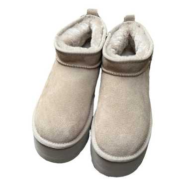 Ugg Leather snow boots