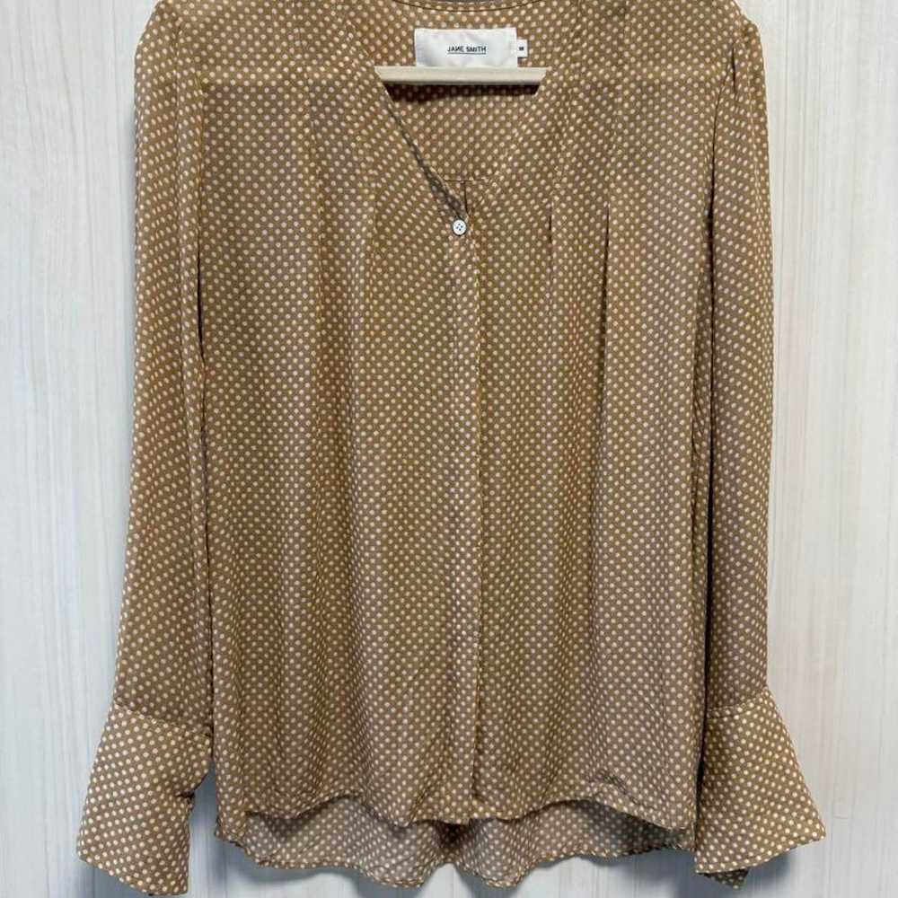 JANE SMITH Beige Dot Pattern Blouse 38 - image 1