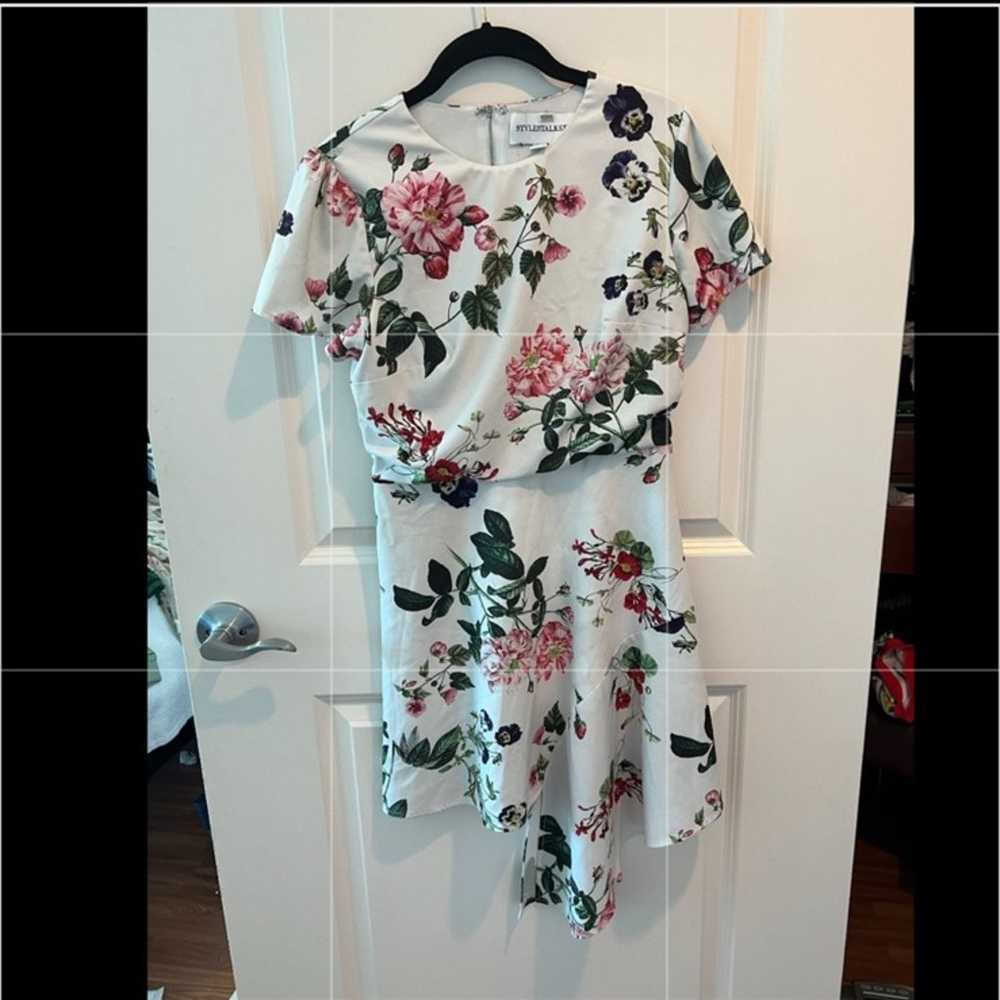 STYLESTALKER Garden Floral Asymmetrical Dress - image 3