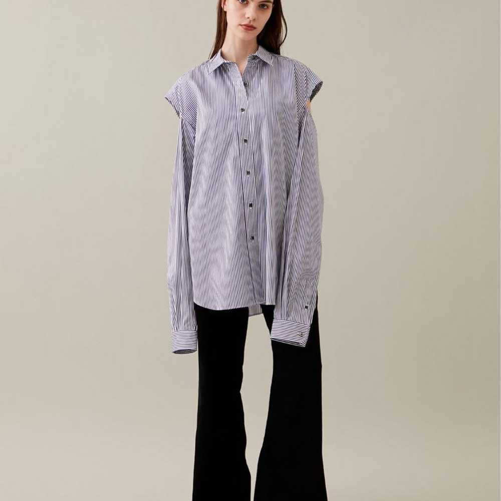 Stripe Broad Cross Hanging Sleeve Shirt - image 1