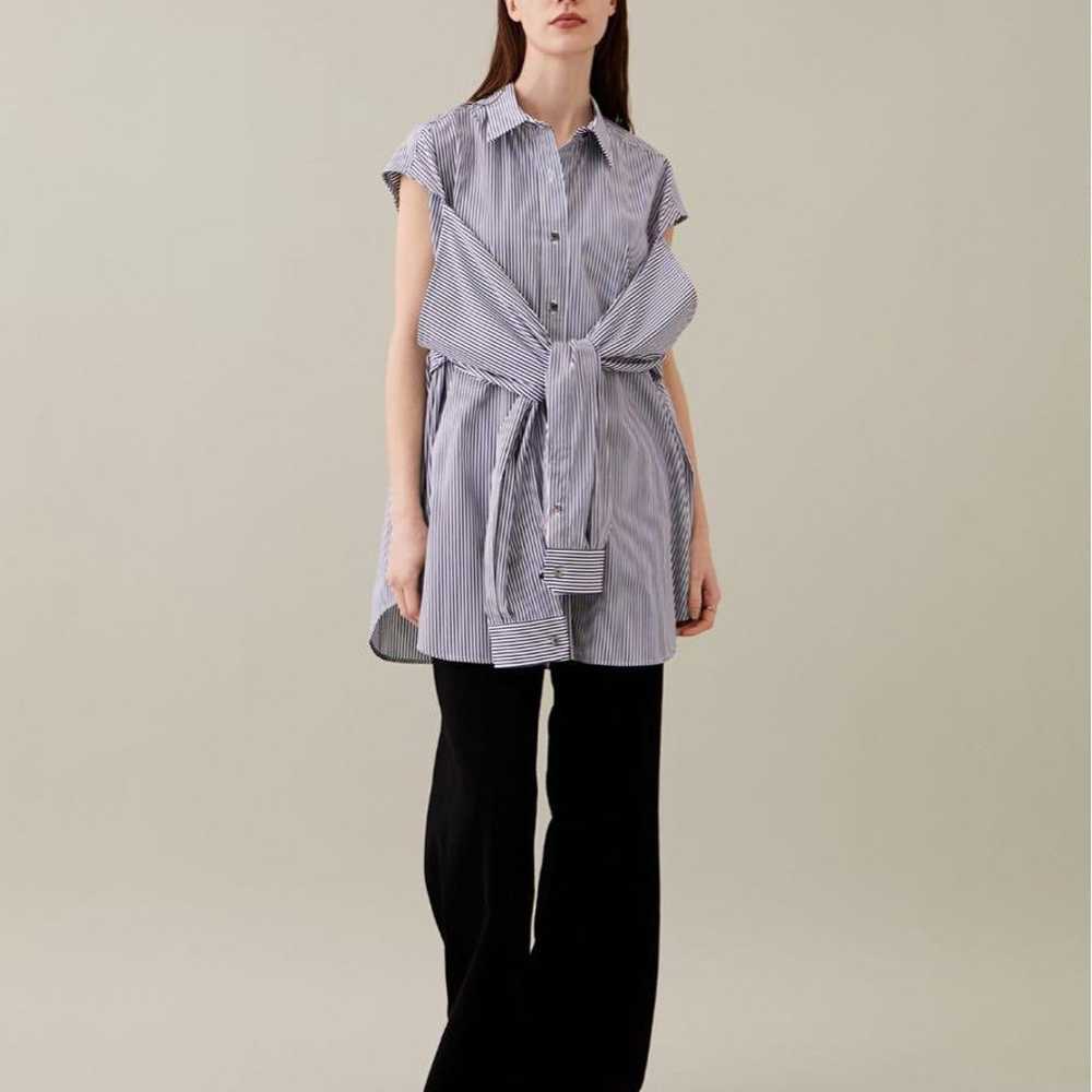 Stripe Broad Cross Hanging Sleeve Shirt - image 8