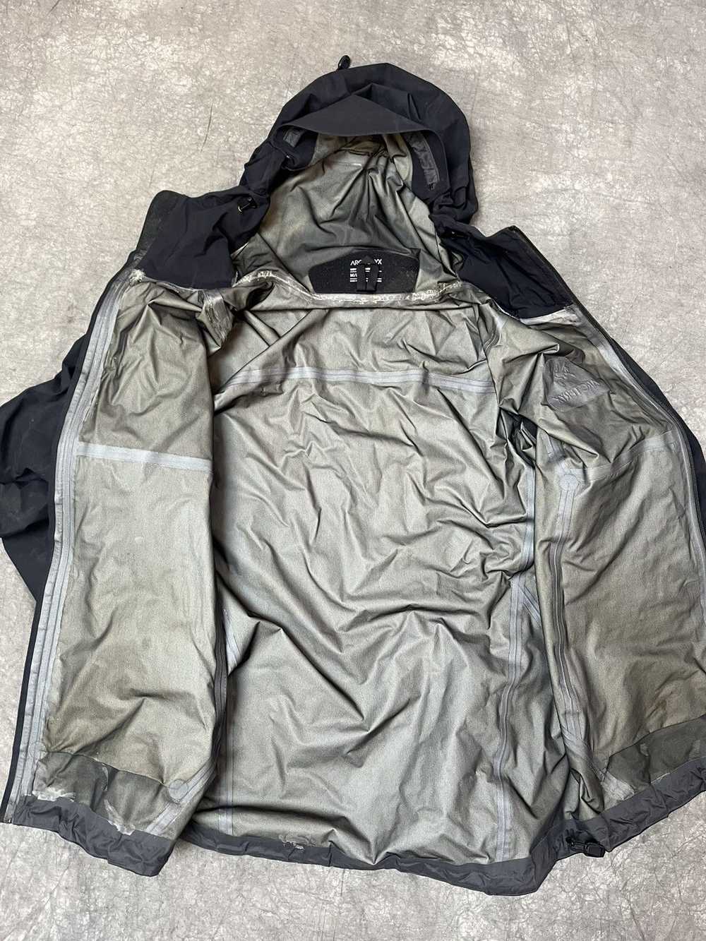 Arc'Teryx × Goretex × Outdoor Life Arctery Beta L… - image 3