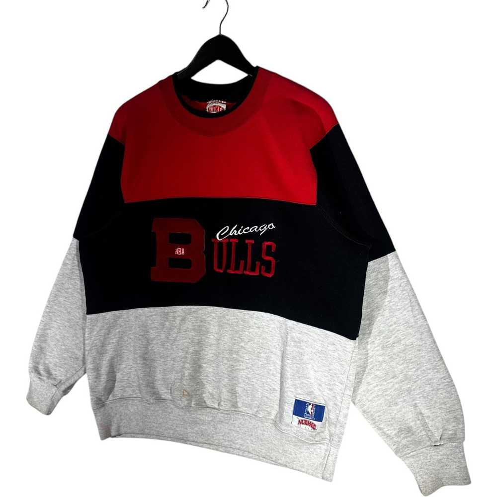 Nutmeg Vintage Nutmeg Chicago Bulls Embroidered N… - image 3