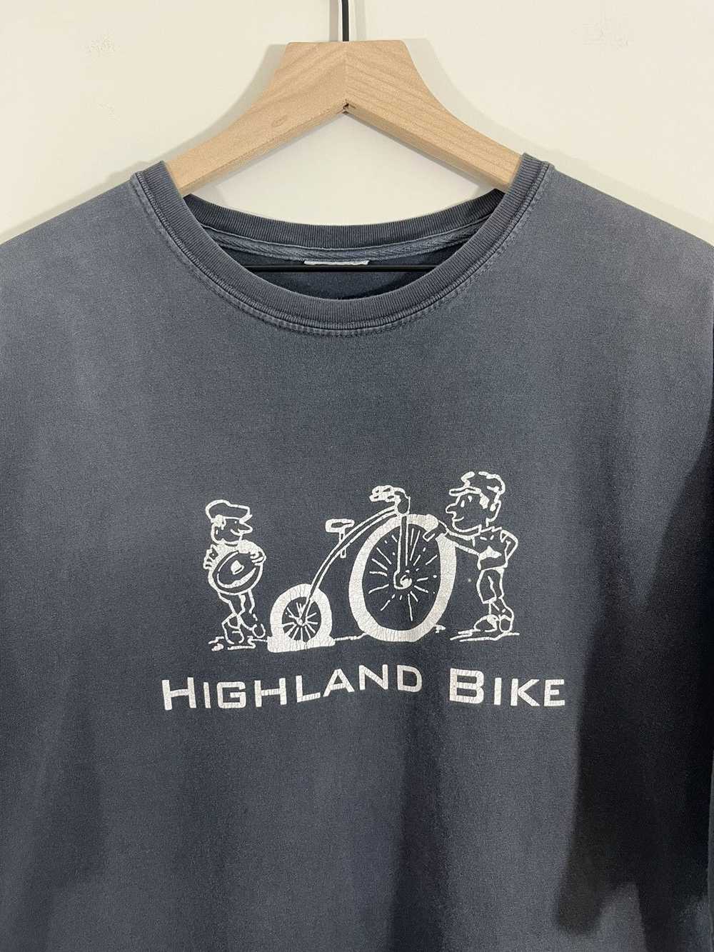 Vintage Sun Faded Highland Bike Shop Distressed T… - image 3