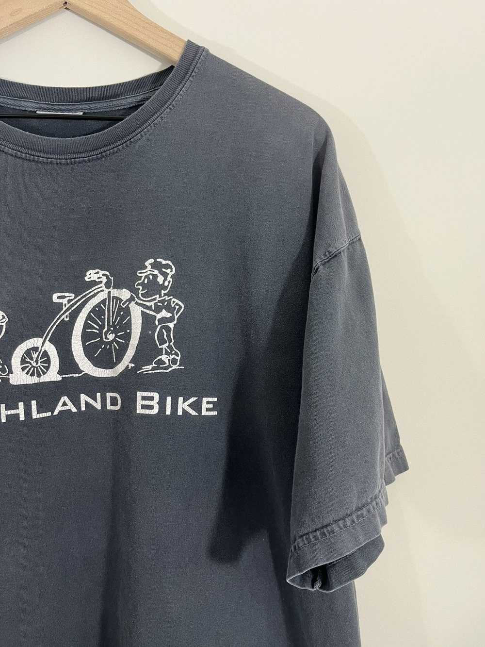 Vintage Sun Faded Highland Bike Shop Distressed T… - image 4