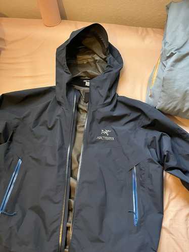 Arc'Teryx Beta sl