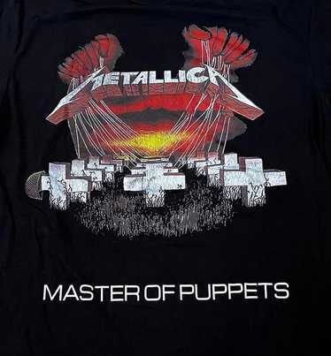 Designer Metallica PreOwned Large Band TShirt