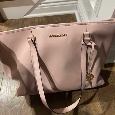 Michael kors jet set large tote