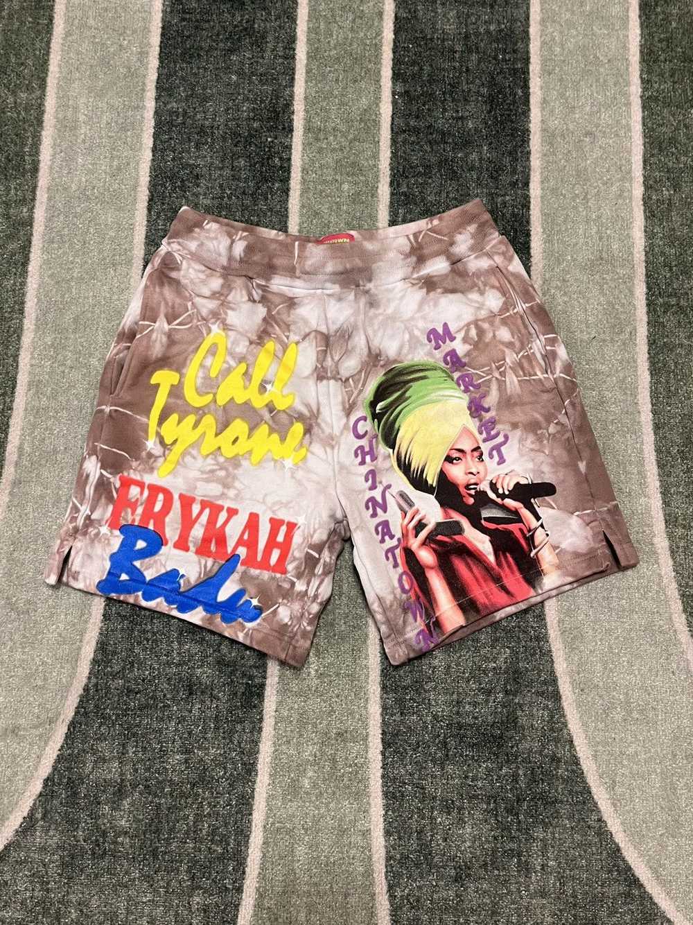 Hype × Market × Streetwear Erykah Badu x Chinatow… - image 1