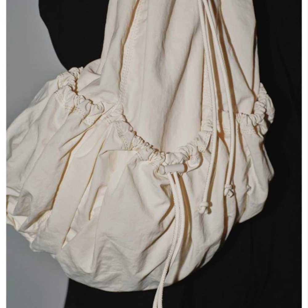 TODAYFUL Nylon Gathered Bag Cream - image 4