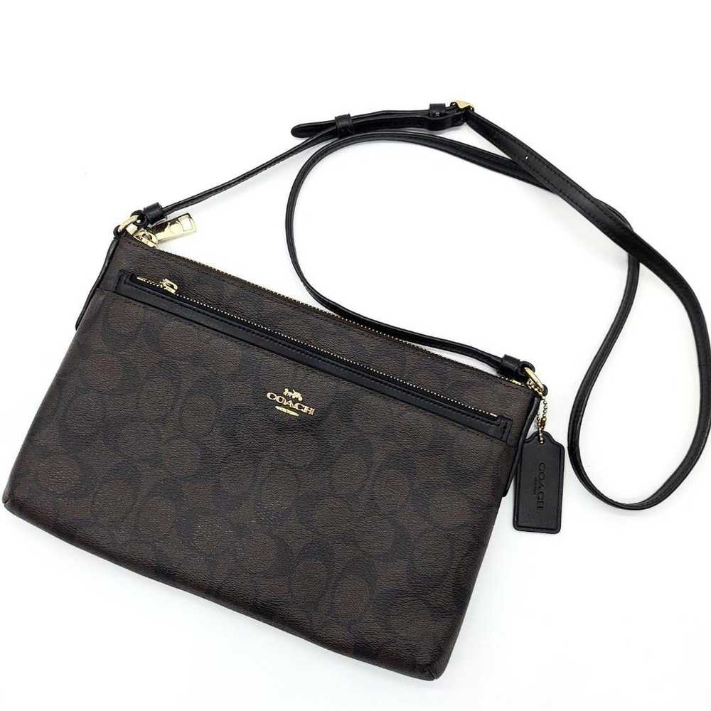 Excellent condition COACH shoulder bag, signature… - image 1