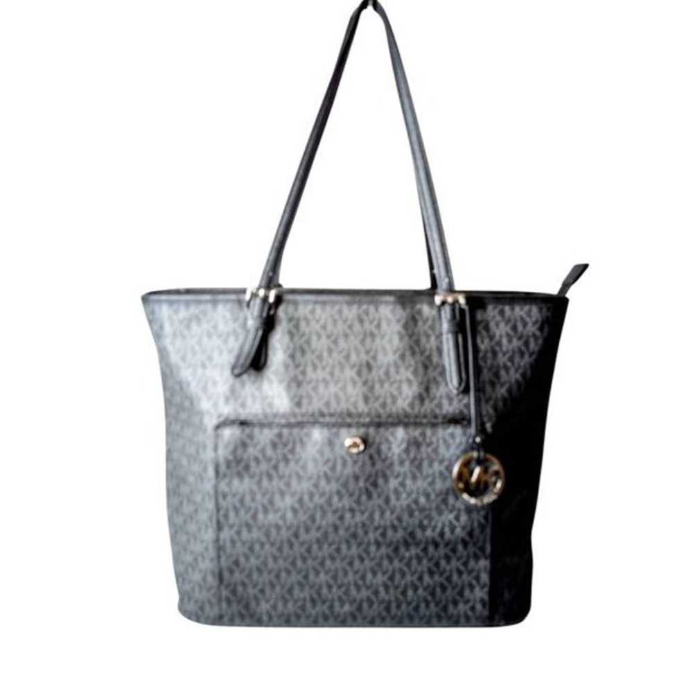 MICHAEL KORS Jet Set Zip Tote - image 3