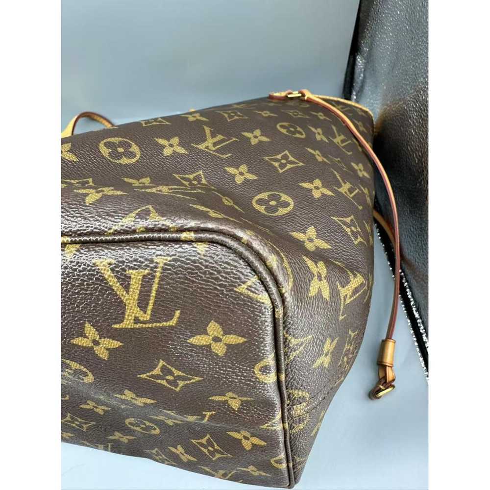 Louis Vuitton Neverfull leather tote - image 10