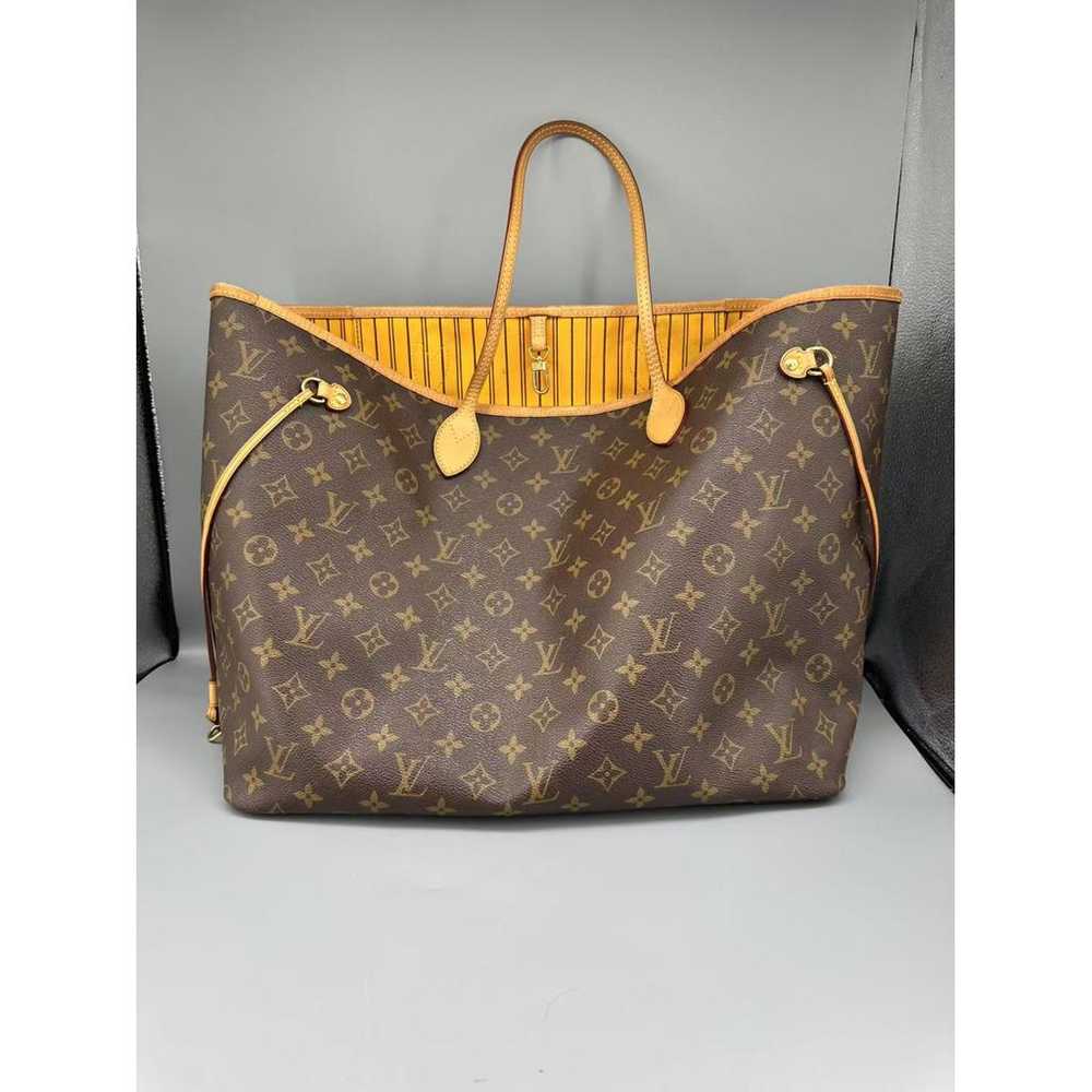 Louis Vuitton Neverfull leather tote - image 3