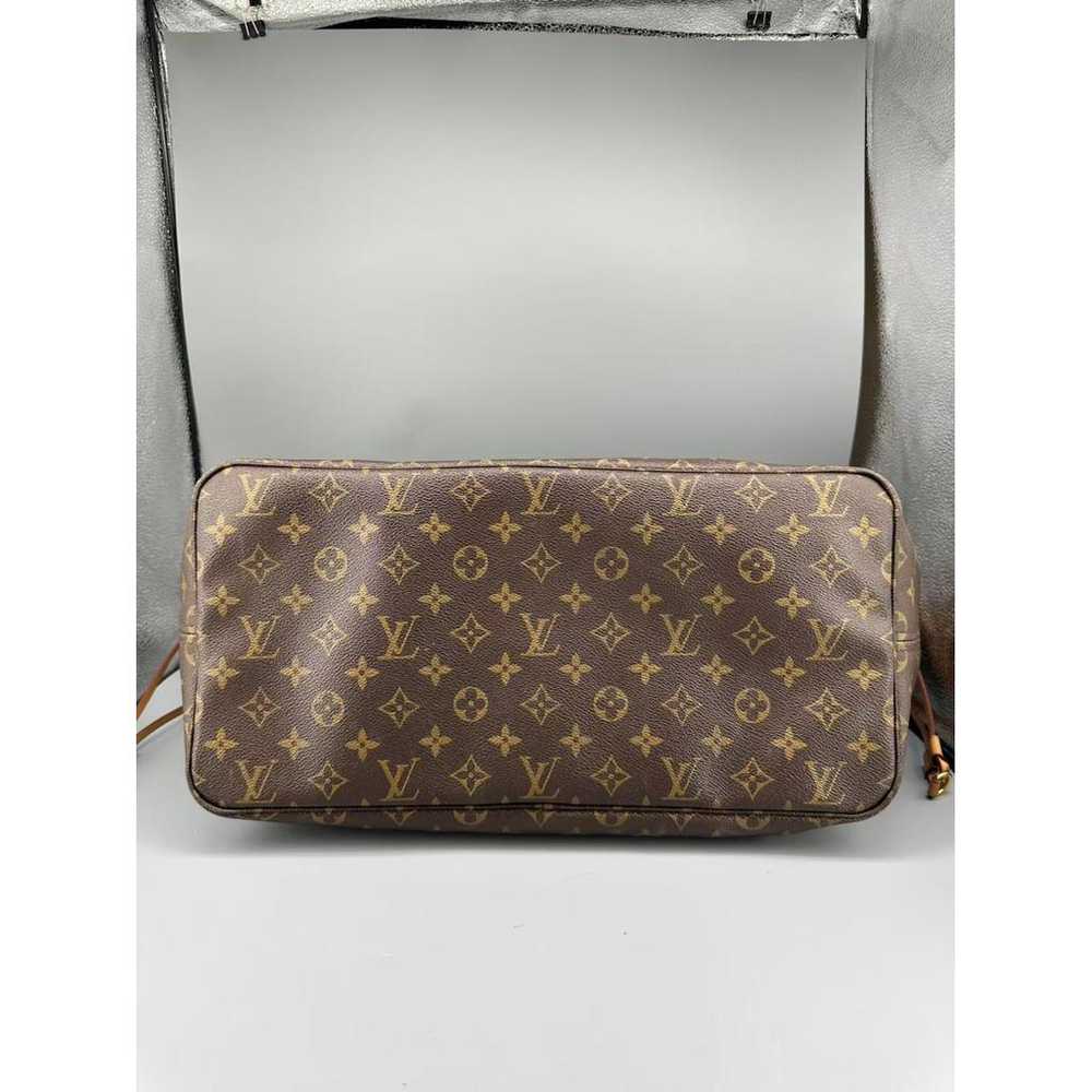 Louis Vuitton Neverfull leather tote - image 8