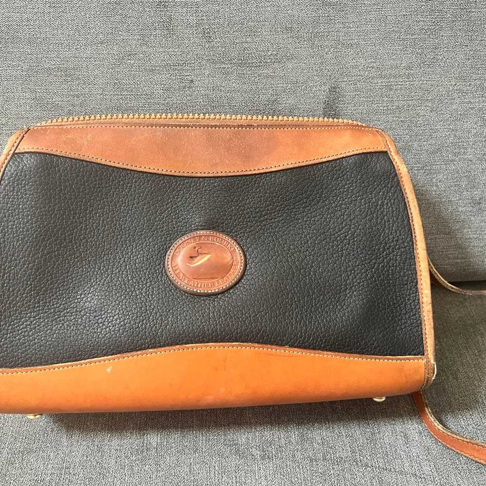 Vintage Dooney and Bourke "R 155" Top Zip w/Pocke… - image 1