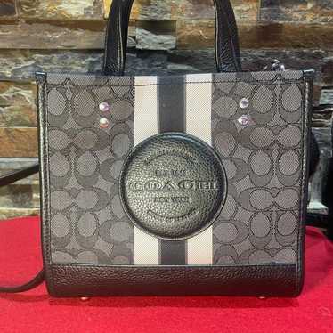 Coach dempsey tote 22