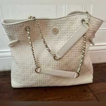 Tory Burch Quilted Bryant Tote - White and Gold