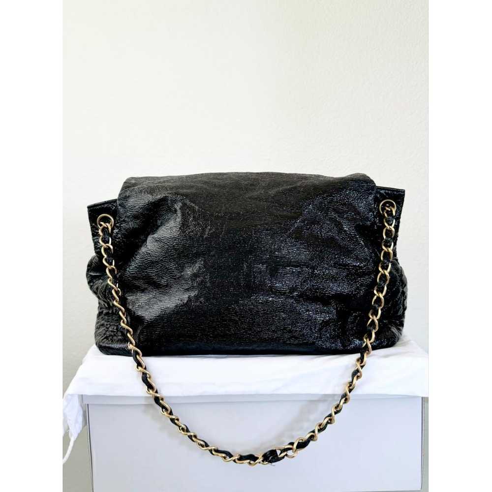 Chanel Vintage Cc Chain patent leather tote - image 3