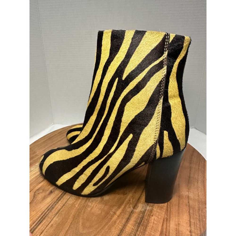 ASOS DESIGN heeled Chelsea boots Zebra print Wome… - image 6