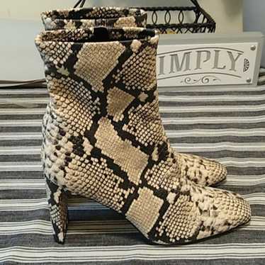 Vince Camuto Booties