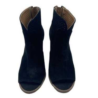 Lucky Brand Womens Casual La Lamia Black Suede Pe… - image 1