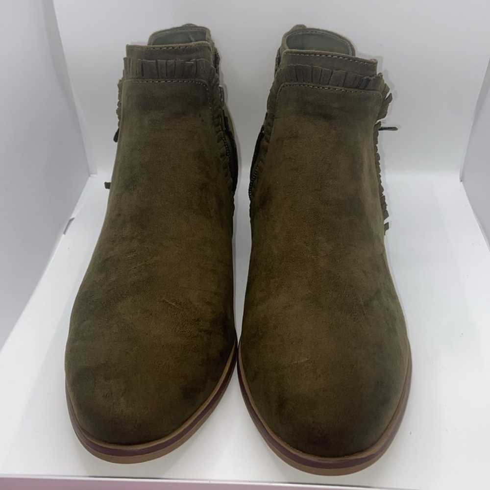 New NWOT MIA Army Green Suede Booties ~ size 8 - image 2