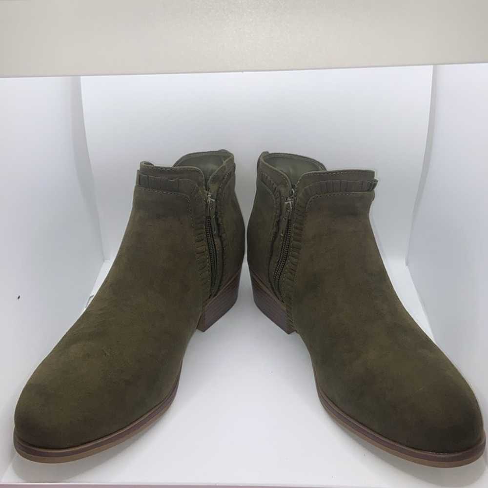 New NWOT MIA Army Green Suede Booties ~ size 8 - image 3