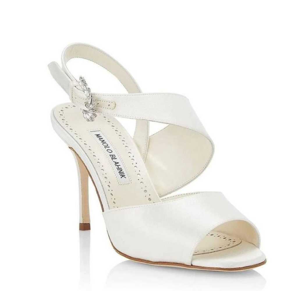 Manolo Blahnik Cloth heels - image 12