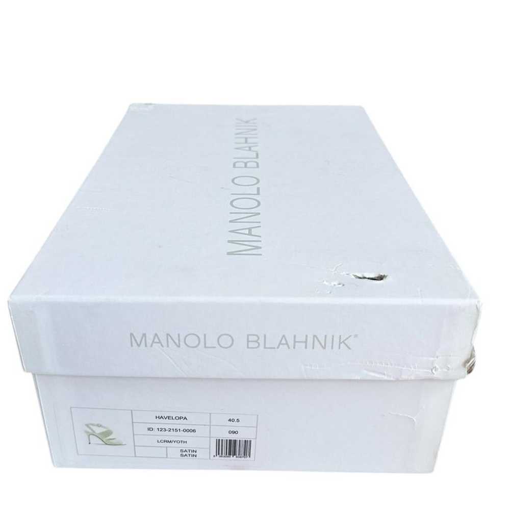 Manolo Blahnik Cloth heels - image 9