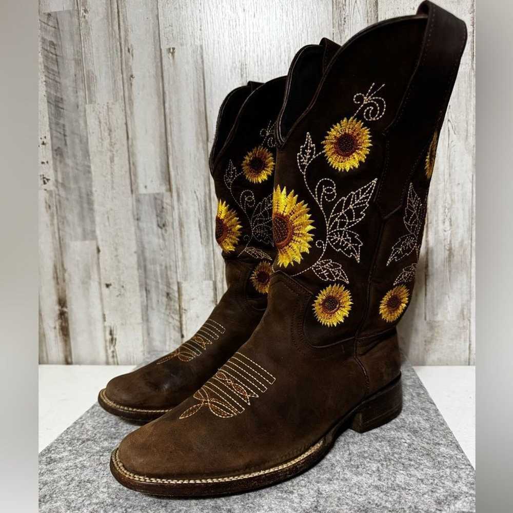 Joe Exclusive Sunflower Boots 8 - image 2