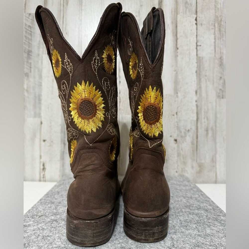 Joe Exclusive Sunflower Boots 8 - image 4