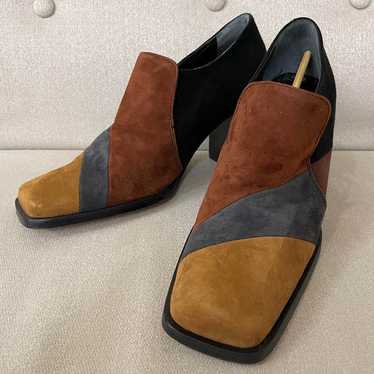 Excellent condition Charles David suede ankle boo… - image 1