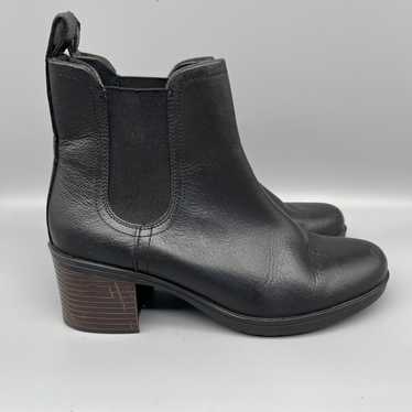 Clarks Boots Womens 7.5 Black Heeled Chelsea Comf… - image 1